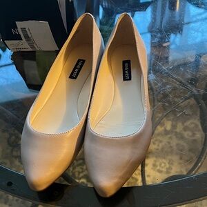 Nine West Women's Beige Flats new no box